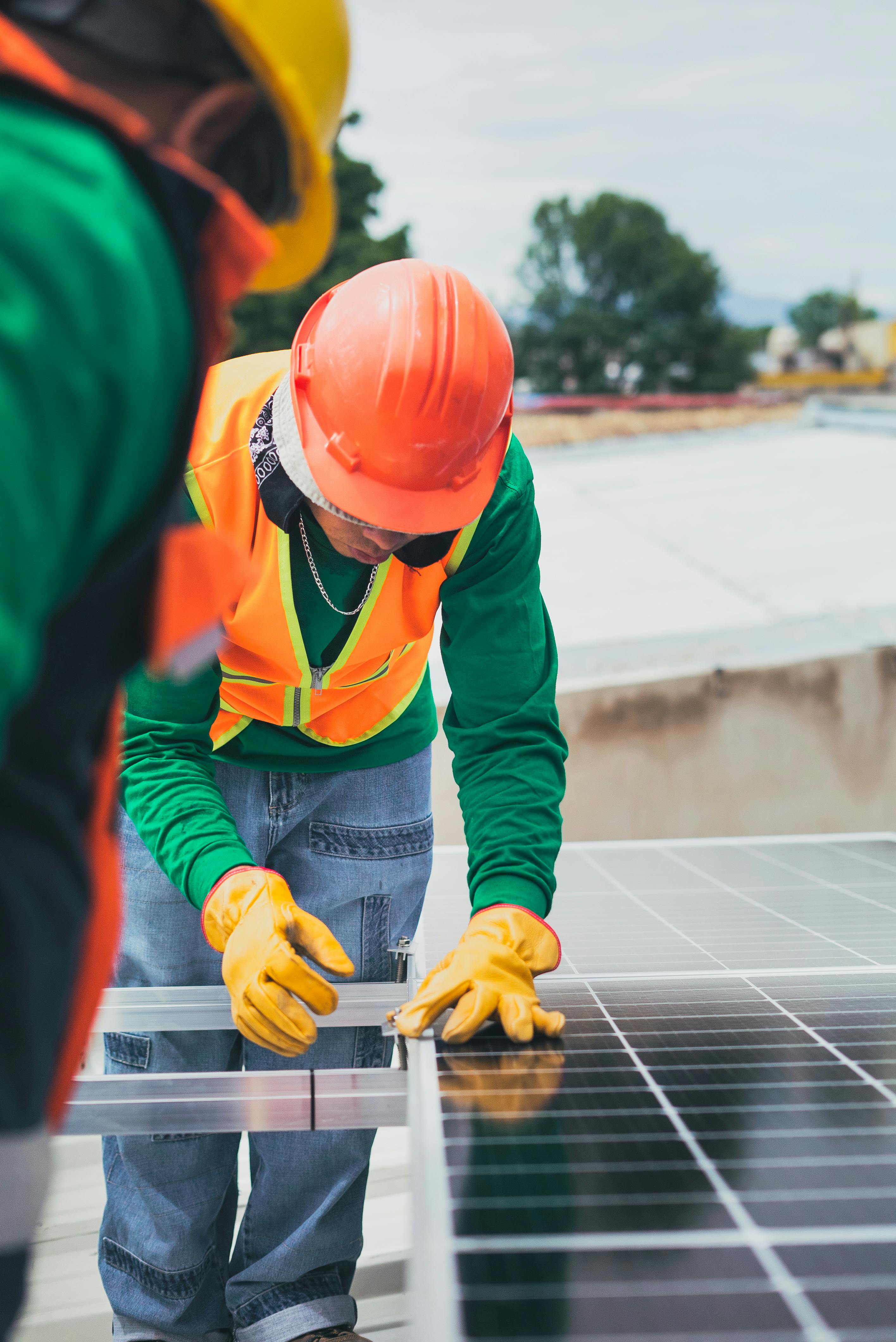 Électricien en intervention
